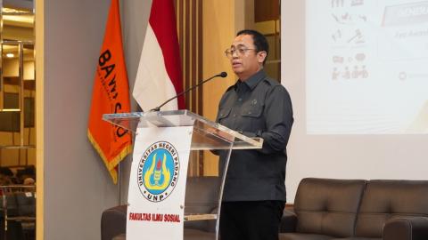 Anggota Badan Pengawas Pemilihan Umum (Bawaslu) Republik Indonesia, Puadi, secara resmi membuka kegiatan Bawaslu Campus Connect di Universitas Negeri Padang (UNP), Selasa.(13/10)