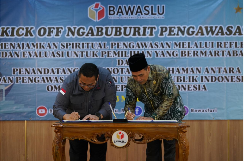 Bawaslu dan Ombudsman resmi menandatangani Memorandum of Understanding terkait penyelenggaraan pemerintahan yang baik dalam bidang pengawasan kepemiluan di Bawaslu, Jakarta, Senin (3/3/2025).