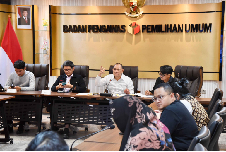 Suasana Rapat Koordinasi Pilkada Ulang dan Pemungutan Suara Ulang (PSU) terkait Hasil Pemilihan Kepala Daerah Serentak Tahun 2024 di Ruang Sidang Utama Kementerian Dalam Negeri (Kemendagri), Jumat, (21/3/2025).