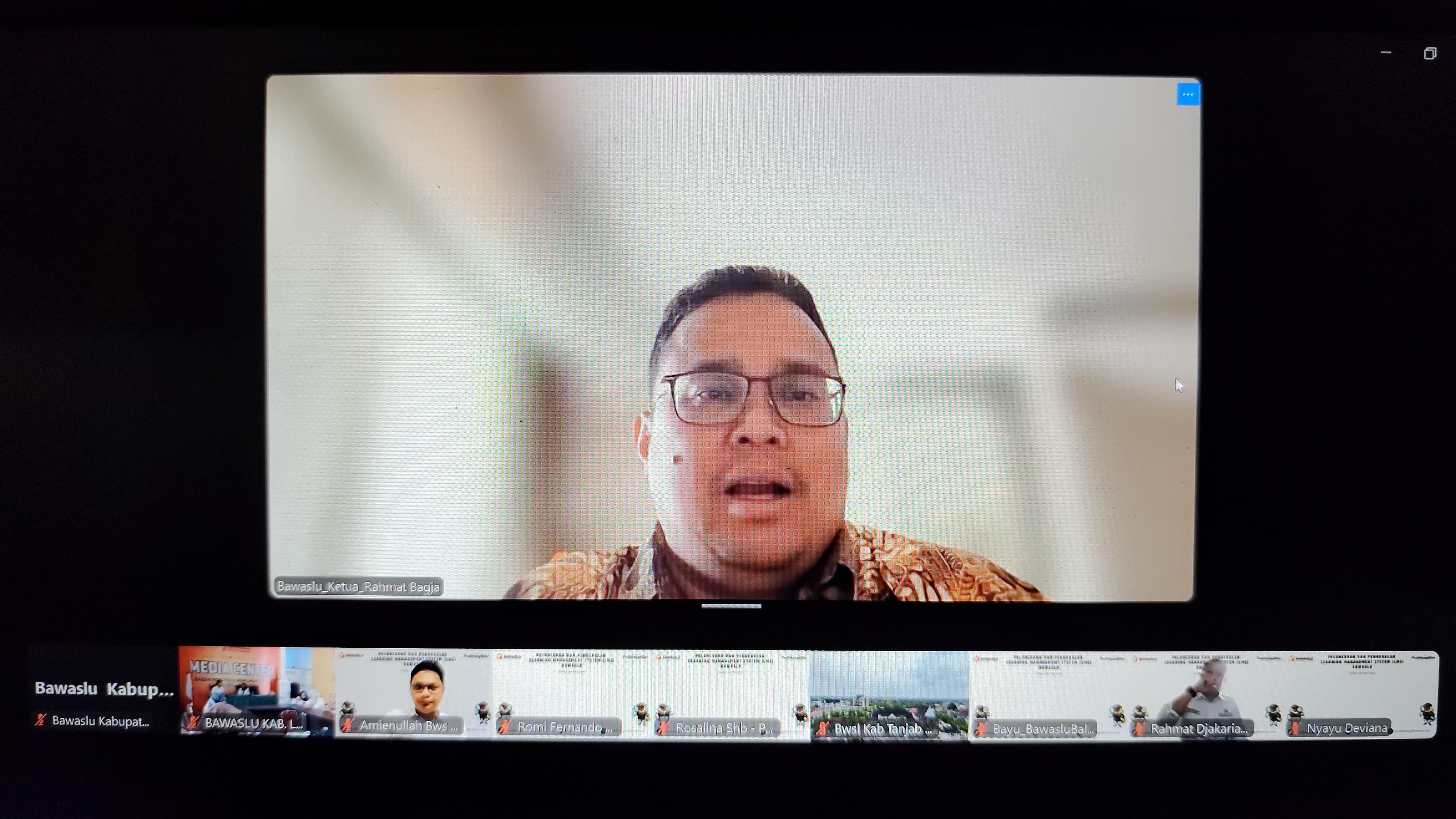 Ketua Bawaslu Rahmat Bagja saat Peluncuran dan Pengenalan LMS Bawaslu: Transformasi Pembelajaran Berbasis Teknologi, secara daring pada Rabu (28/5/2025).