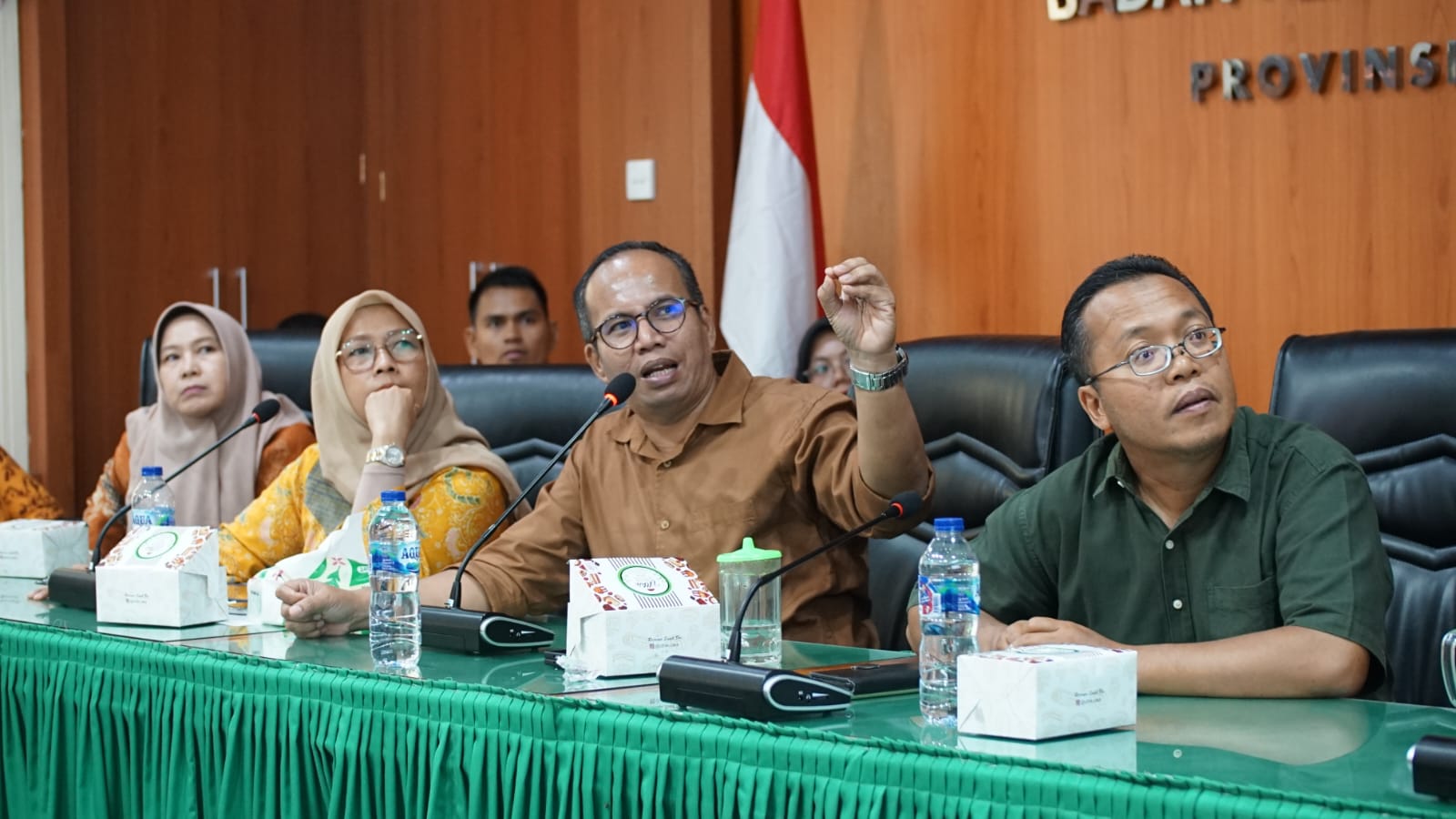 Bawaslu Padang Pariaman mengikuti Rapat Koordinasi Pelaksanaan Simulasi Penyelesaian Sengketa Bawaslu Kabupaten/Kota se-Sumatera Barat yang digelar di Ruang Sidang Bawaslu Provinsi Sumatera Barat pada Kamis, 11 September 2025.