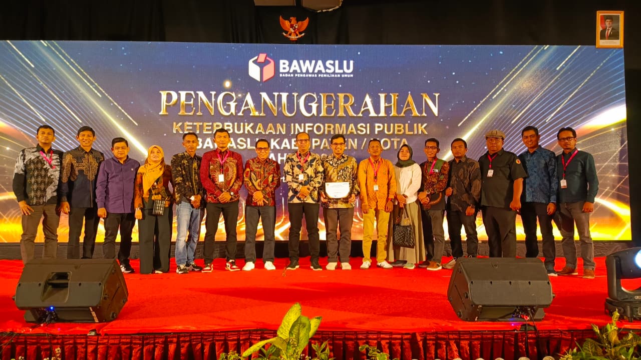 Kordiv Penanganan Pelanggaran dan Penyelesaian Sengketa Bawaslu Padang Pariaman ikuti Kegiatan Rapat Koordinasi Nasional Data dan Informasi pada hari Selasa (28/10/2025).