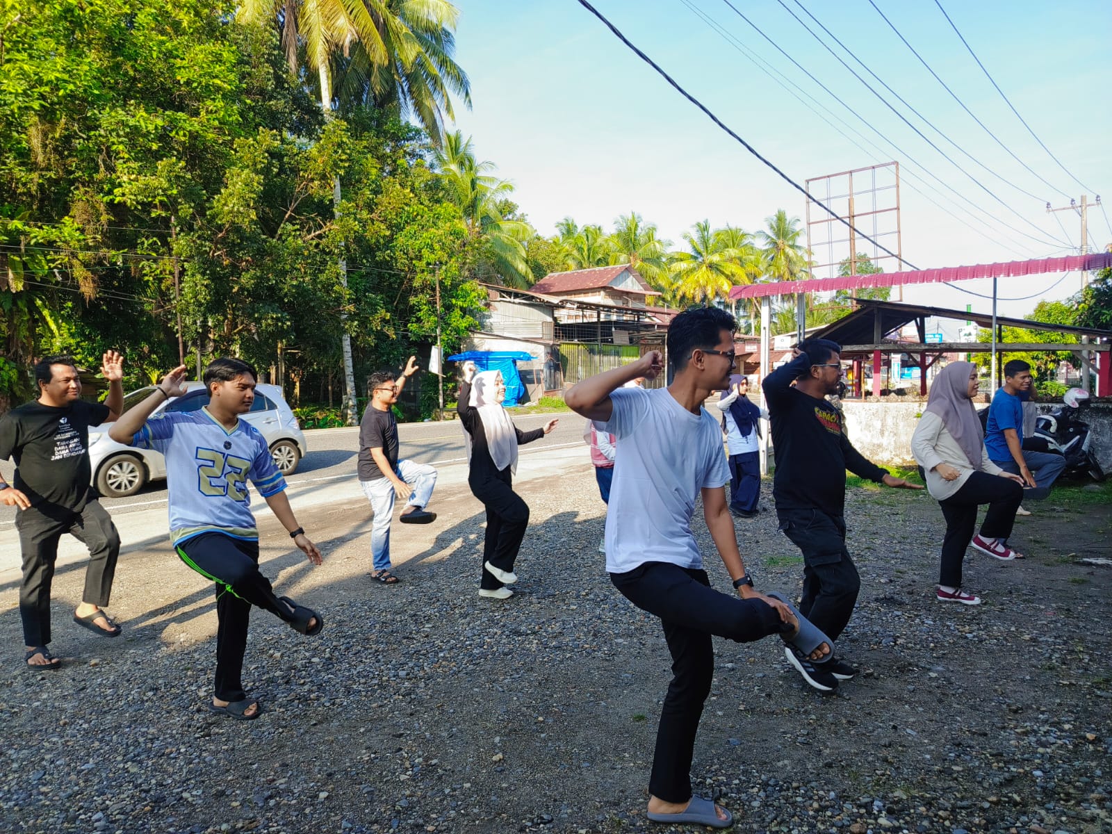 Bawaslu Kabupaten Padang Pariaman melaksanakan kegiatan Jum’at Sehati
