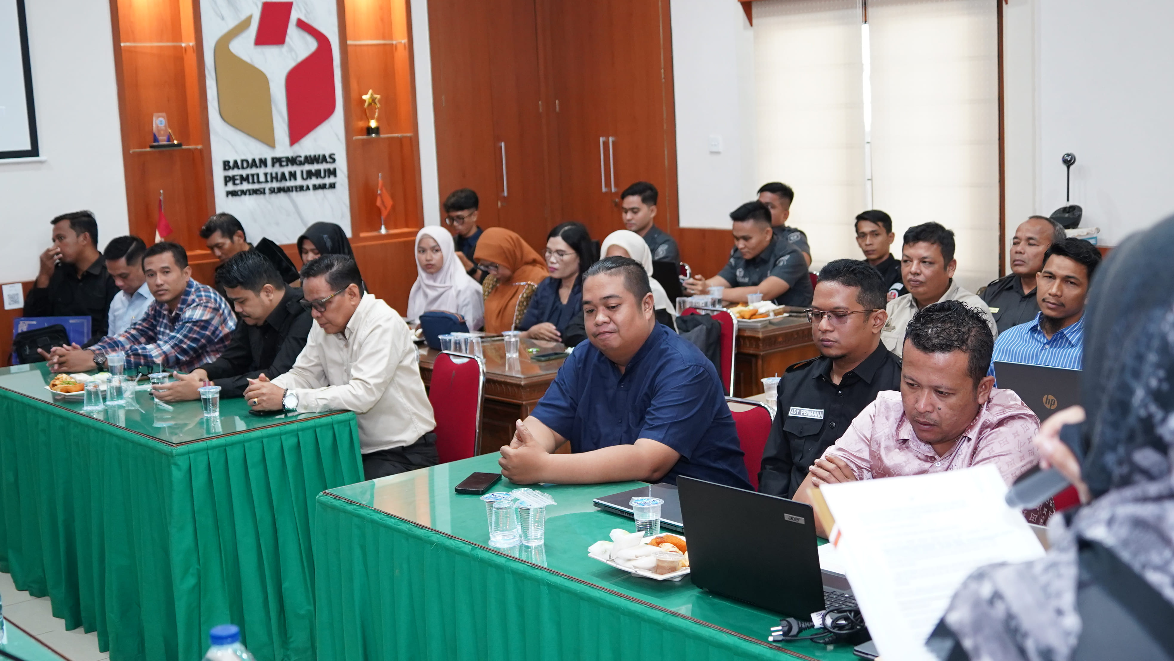 Bawaslu Padang Pariaman Ikuti Rapat PPID Dalam Rangka Masa Sanggah e-Monev Keterbukaan Informasi Publik Tahun 2026 Sanggah 