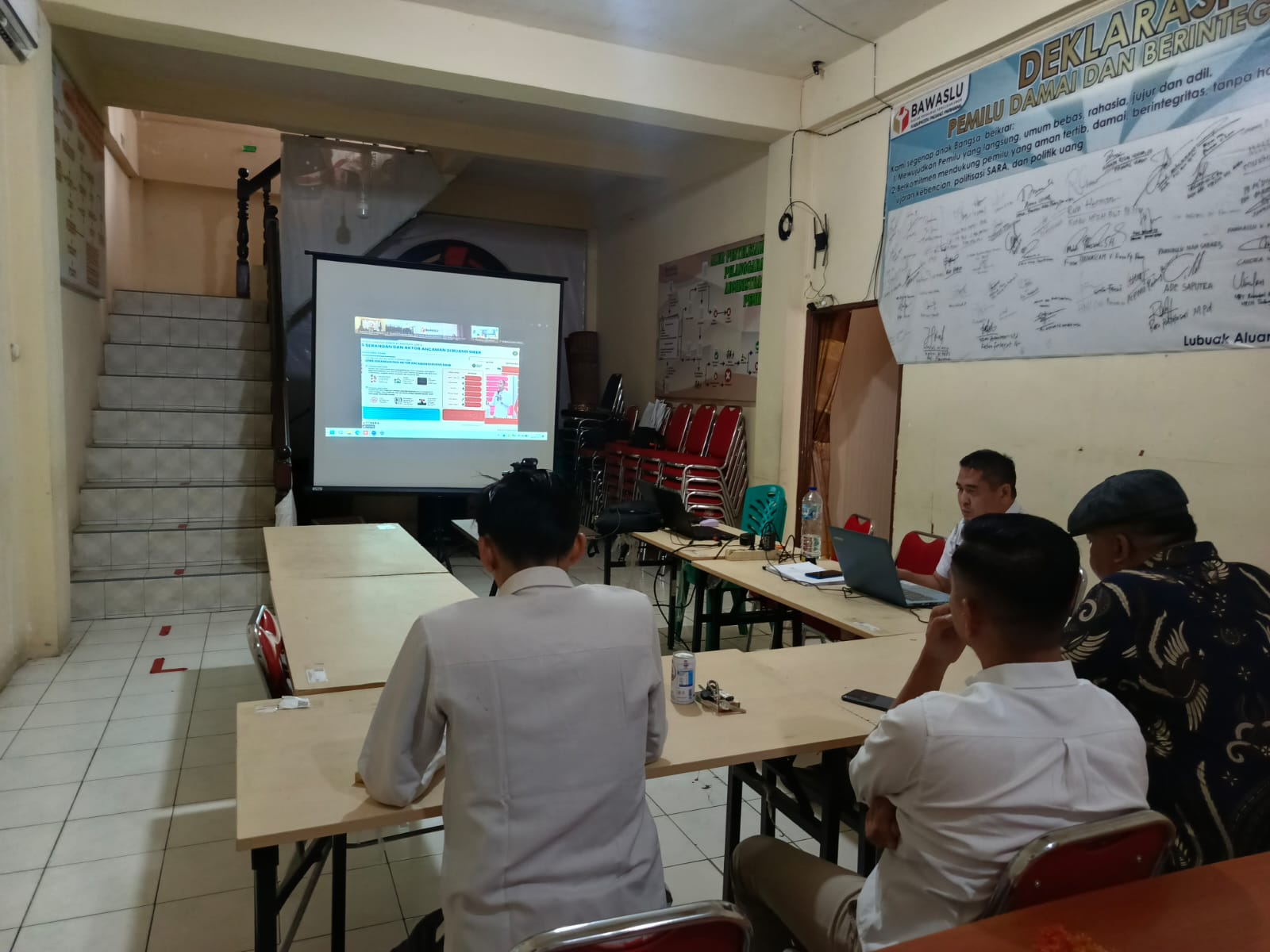 Kegiatan Zoom Sinergi Bawaslu dengan BSSN 
