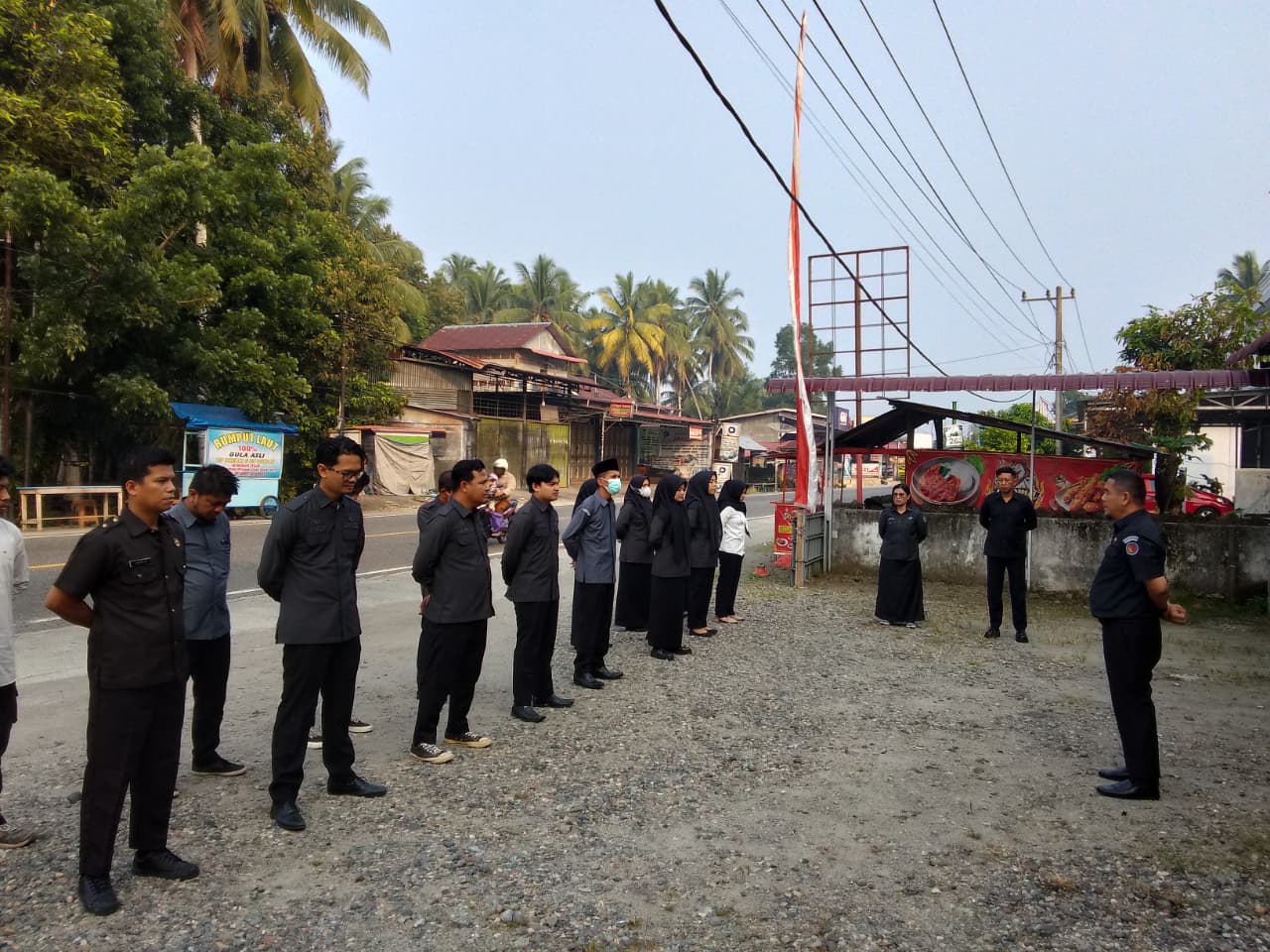 Pelaksanaan Apel Rutin Mingguan 