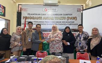 Penyerahan Buku Rekening BRI untuk honor 1365 PTPS se Kabupaten Padang Pariaman