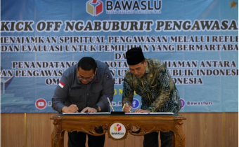 Bawaslu dan Ombudsman resmi menandatangani Memorandum of Understanding terkait penyelenggaraan pemerintahan yang baik dalam bidang pengawasan kepemiluan di Bawaslu, Jakarta, Senin (3/3/2025).
