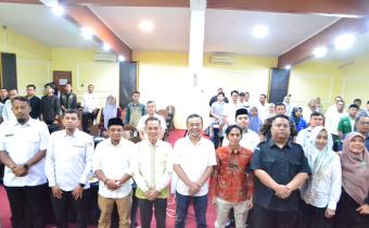 Foto Bersama Kegiatan Penguatan Kelembagaan Pengawas Pemilu oleh Bawaslu Padang Pariaman di Grand Buana Lestari, 06/08/2025
