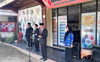 Ketua Bawaslu Padang Pariaman, Azwar Mardin saat menjadi pembina Upacara Hari Kesaktian Pancasila, 1/10/2025