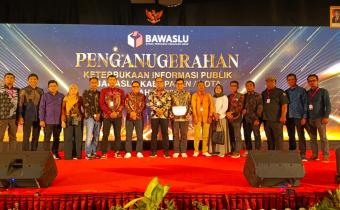 Kordiv Penanganan Pelanggaran dan Penyelesaian Sengketa Bawaslu Padang Pariaman ikuti Kegiatan Rapat Koordinasi Nasional Data dan Informasi pada hari Selasa (28/10/2025).