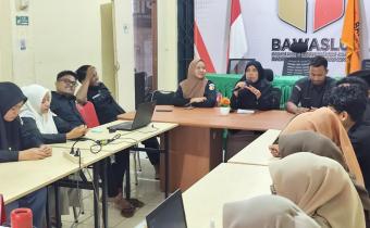 Rapat internal Bawaslu Padang Pariaman, Selasa, 27/1