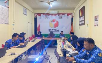 Tingkatkan Kualitas Kajian Hukum, Bawaslu Padang Pariaman Ikuti Rapat Penyusunan Kajian Hukum Bersama Bawaslu Sumatera Barat