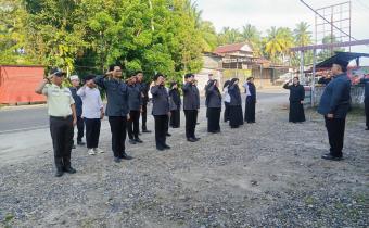 Pelaksanaan Apel Rutin Mingguan Bawaslu Padang Pariaman