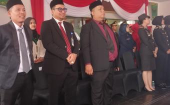 Bawaslu Padang Pariaman menghadiri pelaksanaan peringatan Hari Kemardekaan RI di Kantor Bupati Kabupaten Padang Pariaman 