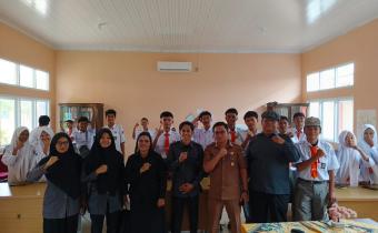 Bawaslu Padang Pariaman Lakukan Sosialisasi Pojok Pengawasan Ke beberapa Sekolah Menengah Atas di Kabupaten Padang Pariaman