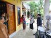 Anggota Badan Pengawas Pemilihan Umum (Bawaslu) Kabupaten Padang Pariaman melaksanakan kegiatan uji petik di Padang Pariaman, Senin.(13/10)